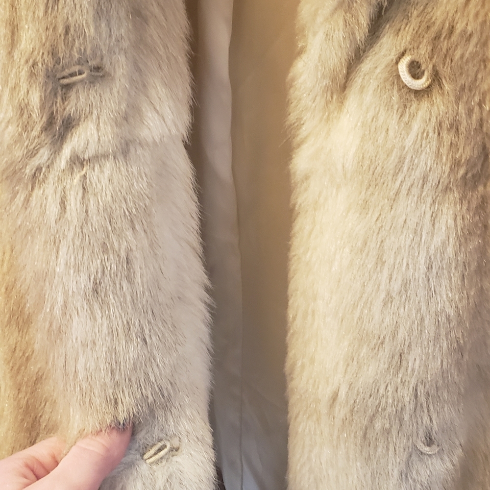 Coat - Picture 4 of 4